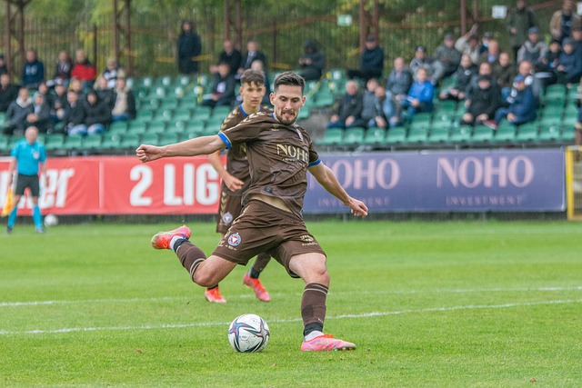 够在关键时 够在关键时